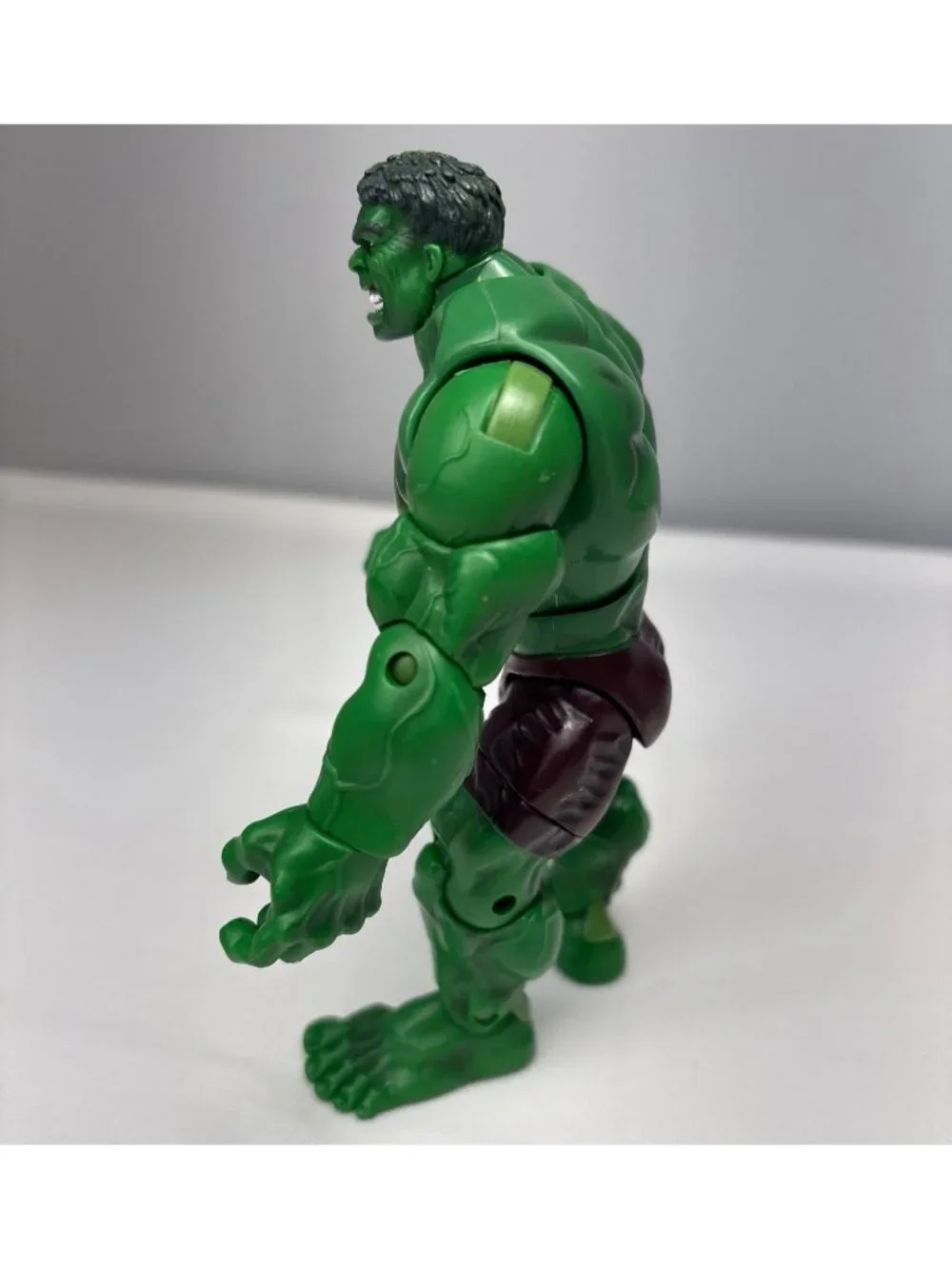 Marvel 2002 Hulk Action Figure 6.5